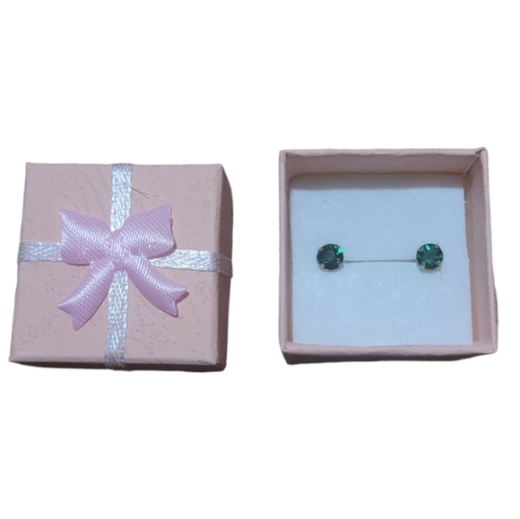 Emerald Green Kid's‎ Earrings - Picture 1 of 1